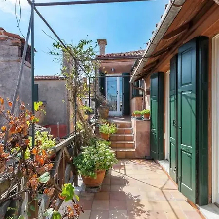 Apartamento ֍ Splendido Attico - Arsenale - Con Terrazza ֍